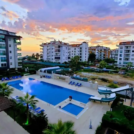 Antalya Sahil Plaj Evleri *