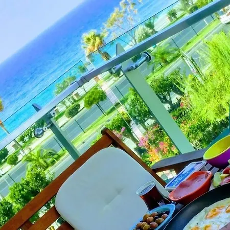 Antalya Sahil Plaj Evleri Appartement