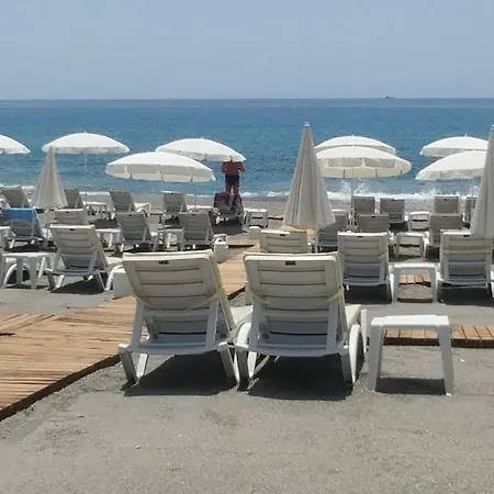 דירה Antalya Sahil Plaj Evleri אלאניה